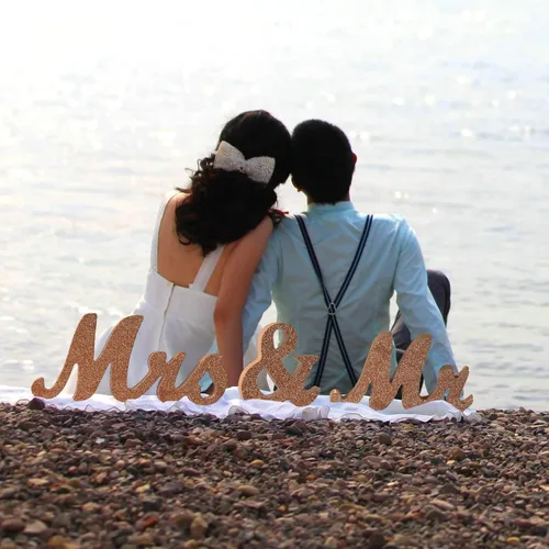Miniatura 3 de Señal de Mr & Mrs para mesa de boda, letrero grande de madera de oro rosa con texto en inglés "Mr and Mrs & Just Married", decoración de mesa