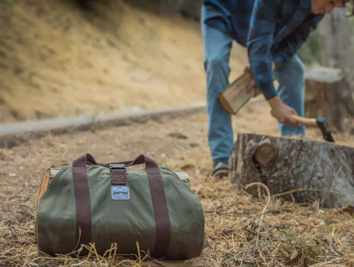 Miniatura 6 de Bolsa de lona encerada resistente para leña - asas dobles únicas que permiten un agarre seguro y cómodo con varios tamaños de carga. La correa