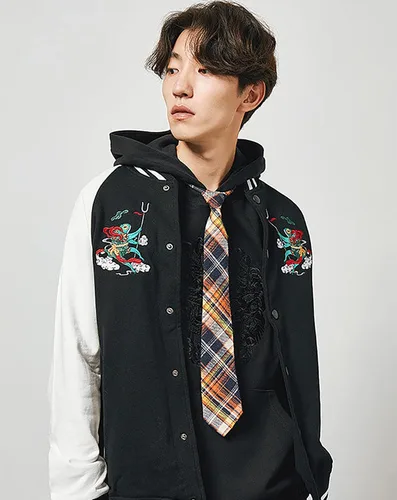 Miniatura 3 de Niepce Inc Chaqueta universitaria de béisbol bordada japonesa para hombre