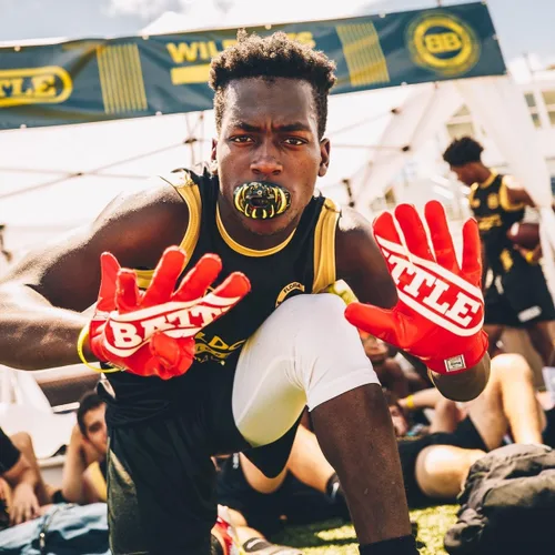 Miniatura 3 de Battle Guantes de fútbol con receptor ancho de doble amenaza, agarre ultra adherente, ajuste de compresión