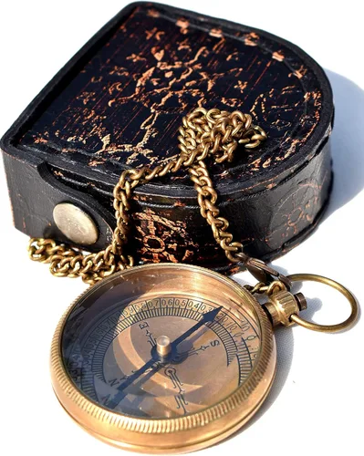 Miniatura 3 de Brújula de latón sólido Thoreau con cita "Go Confidently" grabada y caja de madera, brújula de campamento, regalo de bautizo y graduación, regalo