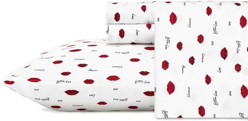 Betsey Johnson - Juego de sábanas tamaño King, ropa de cama ultrasuave con sensación suave y transpirable, bolsillos profundos, sábanas con sábana