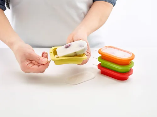 Miniatura 7 de Lékué - Juego de 4 moldes grandes apilables para paletas + palos y tapas, paletas de hielo caseras y aperitivos congelados, silicona de platino