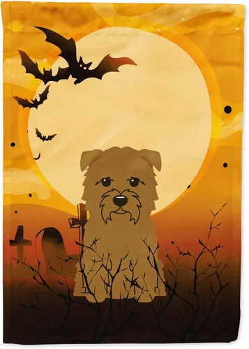 Miniatura 286 de Caroline's Treasures BB4307GF - Bandera de Halloween Airedale para jardín, bandera decorativa para patio exterior, obras de arte de patio, macizos