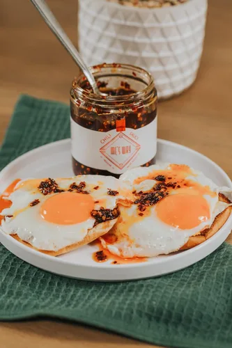 Miniatura 3 de Salsa de chile vietnamita hecha a mano, sabor regular, auténtica pasta de chile de ajo y crujiente, perfectamente equilibrada con especias, dulzura