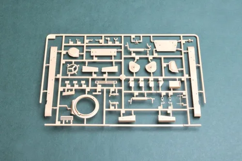 Miniatura 6 de Hobby Boss Tanque ligero húngaro 38M Toldi I (A20) Kit de construcción de modelo de vehículo