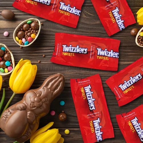 Miniatura 3 de Giros clásicos de regaliz de fresa – Caramelo rojo masticable suave envuelto individualmente – Bolsa a granel de 2 libras (≈ 88 piezas) – Perfecto