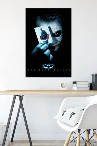 Miniatura 4 de Trends International Póster de pared de la película de DC Comics, The Dark Knight, The Joker con Batman Playing Card de pared, 22.375 x 34 pulgadas