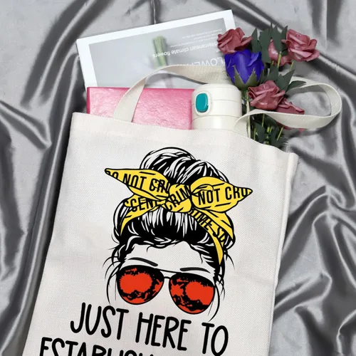 Miniatura 2 de GJTIM True Crime Gift Seriel Killer Gift Just Here to Establish and Alibi - Bolsa de maquillaje para fanáticos del programa de crimen Bolso beige