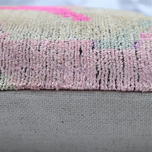 Miniatura 5 de Almohada decorativa hecha a mano con relleno de plumón, alta calidad, rosa y beige, funda de cojín de seda de terciopelo suave para sala de estar