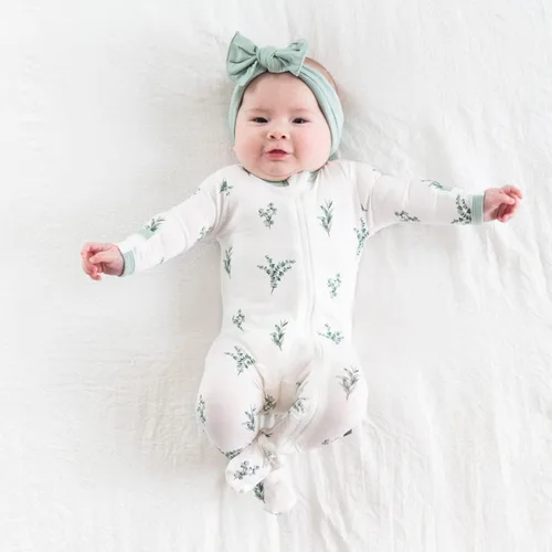 Miniatura 78 de KYTE BABY Pies unisex con cierre de cremallera, rayón hecho de bambú, 0-24 meses