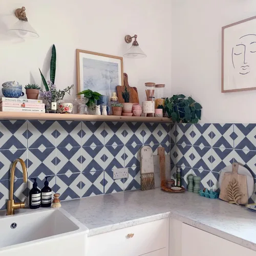 Miniatura 46 de Adhesivos de vinilo para azulejos de pared autoadhesivos, calcomanías impermeables para decoración de cocina, baño, línea ondulada de abulón, 6 x 6