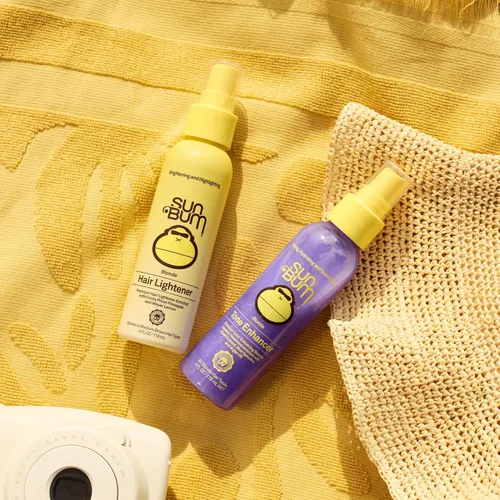 Miniatura 6 de Sun Bum Kit de viaje para aclarar y tonificar, aclarador de cabello rubio y potenciador de tono, mejora el color y el brillo del cabello mientras