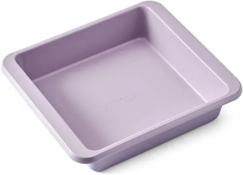 Miniatura 17 de KitchenAid Molde cuadrado de acero aluminio antiadherente de ingeniería suiza, apto para lavavajillas, contorno plateado, 9 pulgadas Plateado Contour