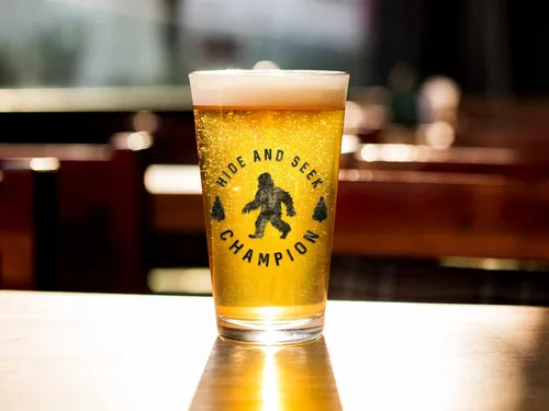Miniatura 3 de Hide And Seek Champion - Vaso de pinta divertido Bigfoot Sasquatch Joke - Vasos divertidos para beber de 16 onzas, vasos sarcásticos frescos
