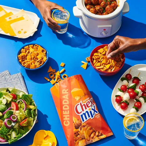Miniatura 4 de Chex Mix Cheddar, 3.75 oz (paquete de 8)
