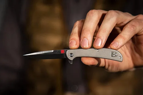 Miniatura 5 de Al Mar Cuchillos Ultralight Hawk Cuchillo plegable con mango de titanio de 2.75 pulgadas, titanio