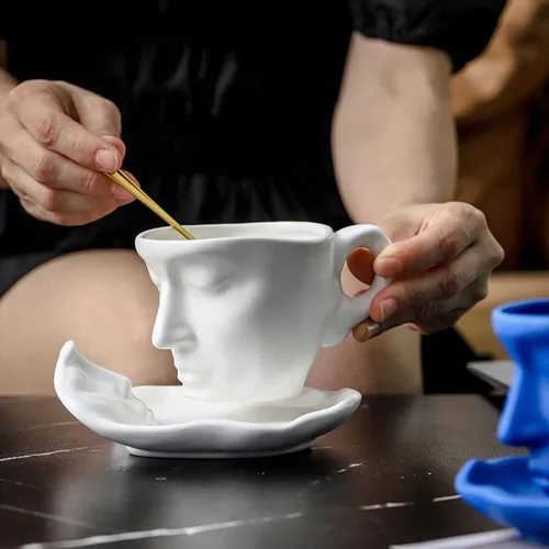 Miniatura 6 de ONEUSTAR Juego de taza de té y platillo de 8.5 onzas, taza de café de cerámica hecha a mano con cuchara para mujer, día de San Valentín, boda