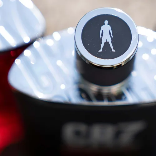 Miniatura 8 de CR7 Game On Cristiano Ronaldo - Eau De Toilette Aroma de colonia para hombre - Con papaya, hielo, cedro y madera de cachemira - De la colección