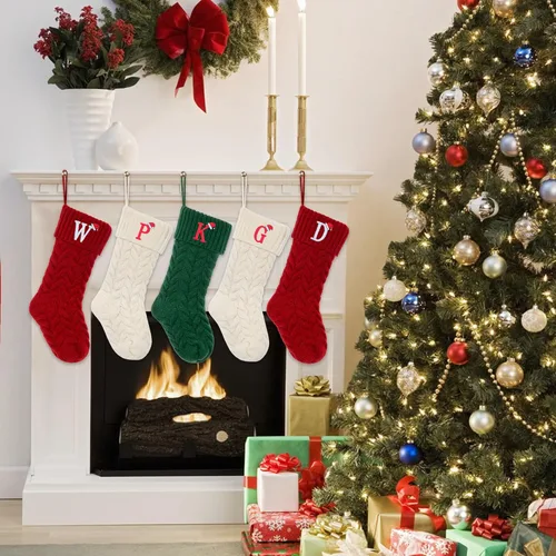 Miniatura 5 de Botas de Navidad personalizadas, iniciales personalizadas, 18 pulgadas, botas de Navidad tejidas con letras para colgar en la chimenea, botas de Rojo