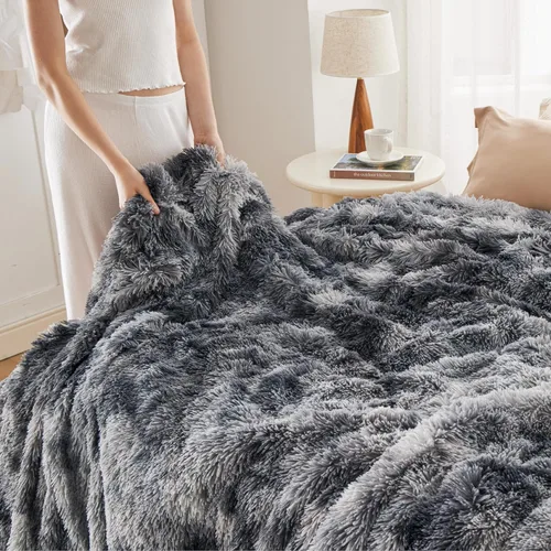 Miniatura 7 de Bedsure GentleSoft Manta de Tiro de Piel Sintética Esponjosa y Suave para Sofá, Forro Polar Sherpa Suave Regalos Acogedores para Mujeres, Manta