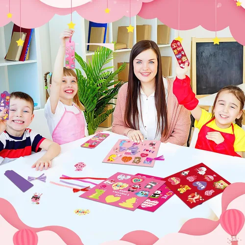 Miniatura 6 de JUNEBRUSHS Paquete de 30 manualidades de San Valentín para niños, marcapáginas del día de San Valentín, kits de manualidades con corazones surtidos