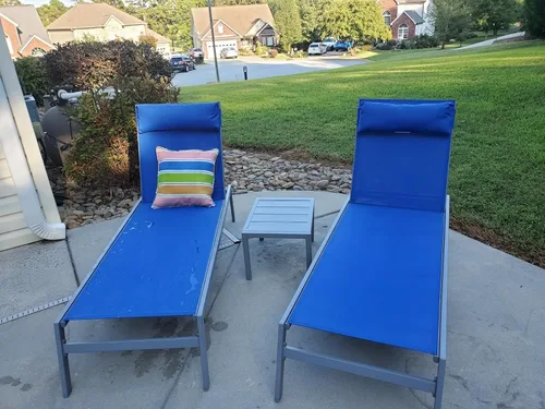 Domi - Juego de 3 sillas reclinables ajustables para exteriores, para todo tipo de clima, con mesa auxiliar para patio, piscina, patio (azul)