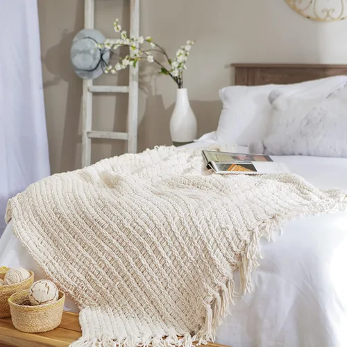 Miniatura 2 de Manta de felpilla chenille de lujo con borlas, por J & M Home Fashions