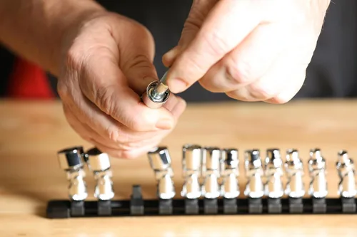 Miniatura 7 de ARES 39009 - Juego de 12 llaves de vaso métricas flexibles de 1/4 pulgadas, 6 puntas construidas con acero al cromo vanadio tratado térmicamente