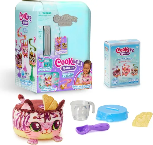 Cookeez Makery Freezy Cakez. Mezcla y decora a tu mejor amigo de peluche. Coloca tu mezcla de pastel en la congelación y sorpréndete cuando salga un