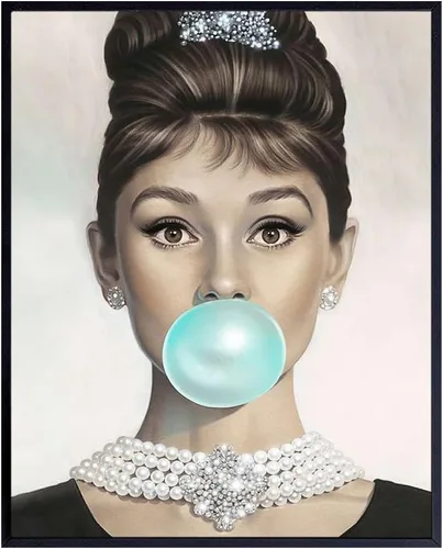 Miniatura 9 de Audrey Hepburn - Arte de pared de Audrey Hepburn azul, Holly Golightly, arte de pared glamoroso, póster de película vintage, regalo para mujeres