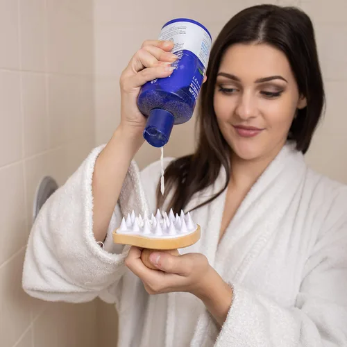 Miniatura 2 de GranNaturals Cepillo limpiador de champú de madera, masajeador de cuero cabelludo de ducha para hombres y mujeres, exfoliante de cabeza con cerdas