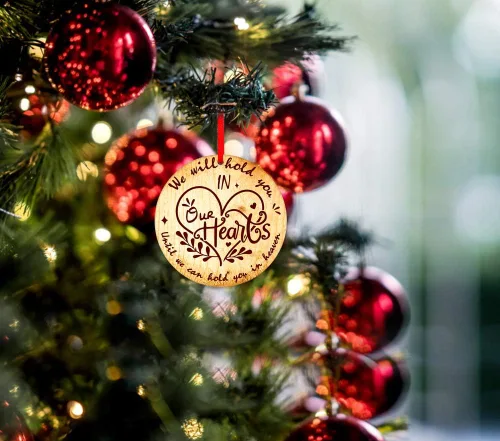 Miniatura 2 de PETCEE Adornos de Navidad en el cielo, adorno conmemorativo de Navidad de 3 pulgadas, te sostendremos en nuestros corazones hasta que te podamos