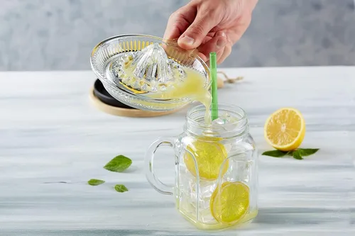 Miniatura 4 de DESTALYA Exprimidor de limón Exprimidor de cítricos de mano Escariador de cristal, extractor manual con mango Boquilla para verter jugo