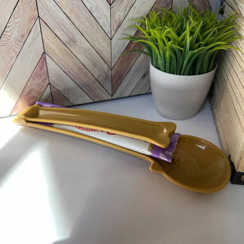 Miniatura 5 de Dispensador de golosinas para gatos, exprimidor de golosinas húmedas para puré y galletas, verde