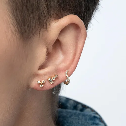 Miniatura 2 de Oak & Luna - Designer Flower Studs With Triple Cubic Zirconia in Sterling Silver 0.925, Gold Vermeil - Dainty Gift For Girlfriend, Mom, Her, Women