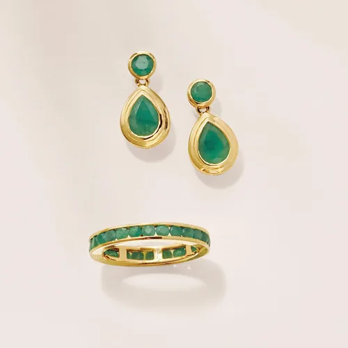 Miniatura 4 de Ross-Simons Anillo de eternidad esmeralda de 1,10 qt t en oro amarillo de 14 quilates, Gema, Esmeralda