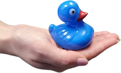 Miniatura 3 de Coloridos patitos flotantes con peso (paquete de 12) flotador de plástico para estanque de patos. (2.75 pulgadas) divertido juguete de juego