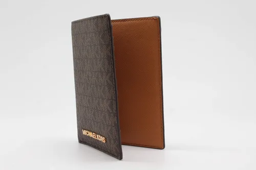 Miniatura 5 de Michael Kors Jet Set - Funda para pasaporte de viaje de PVC 2019 PVC marrón Cartera de viaje
