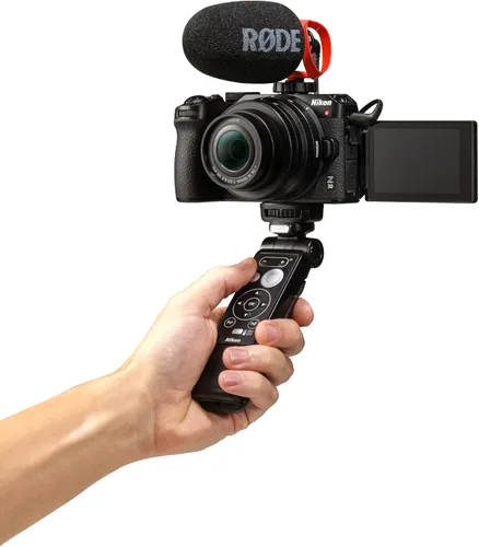 Miniatura 4 de Nikon Z 30 Cámara sin espejo compacta y ligera con lente NIKKOR 16-50mm con Kit del creador