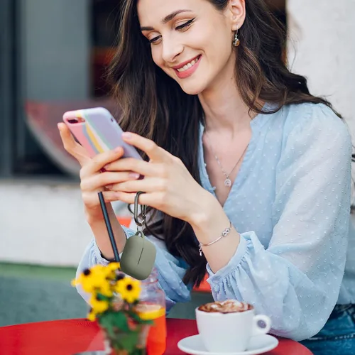 Miniatura 6 de Funda protectora completa de silicona suave para AirPods 4 con llavero y kit de limpieza, compatible con Apple Airpods 4 para mujeres y hombres