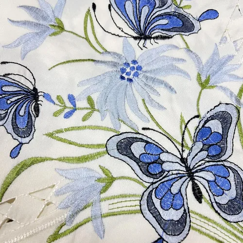 Miniatura 7 de LeLehome Mantel cuadrado bordado de 33 pulgadas, mantel pequeño de encaje floral clásico vintage con diseño de mariposa azul beige