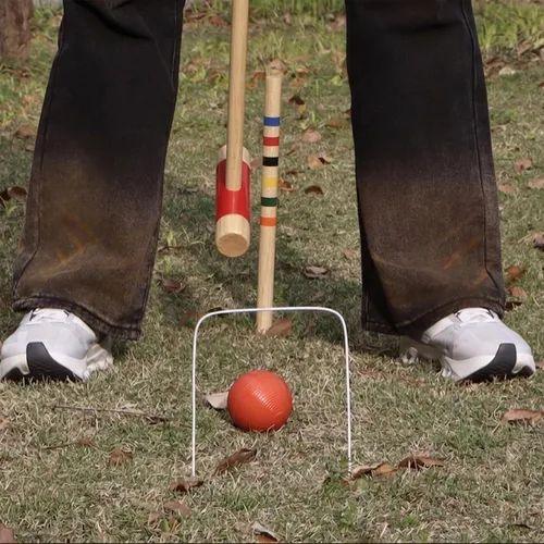 Miniatura 5 de SPORT BEATS Juego de croquet para seis jugadores, mazos de madera maciza de goma de 32 pulgadas con funda de transporte, seis bolas, nueve mechones