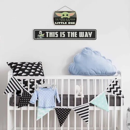 Miniatura 5 de Disney Star Wars: The Mandalorian Baby Yoda Force es fuerte con este pequeño colgante de madera decoración de pared - Grogu, el niño Negro