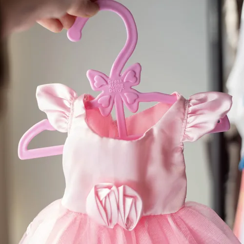 Miniatura 6 de Dress Along Dolly Perchas de ropa para muñecas de 18 pulgadas, paquete de 12 unidades, compatible con American Girl, diseño único que sostiene tu