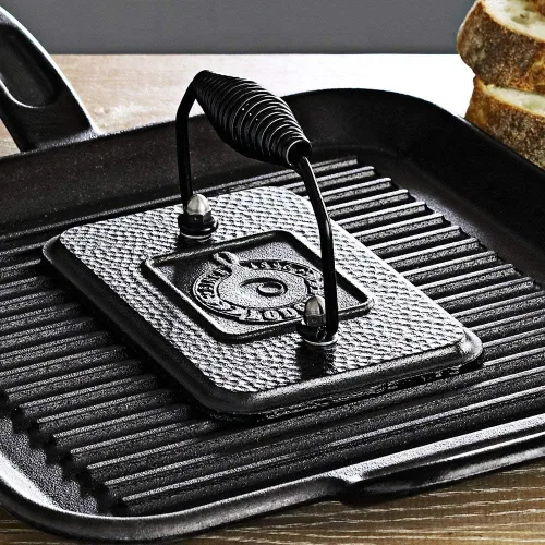 Miniatura 6 de Lodge Parrilla/plancha reversible LDP3, 9.5 x 16.75 pulgadas y prensa rectangular de hierro fundido LGP3, pre-sazonada, 6.75 x 4.5 pulgadas