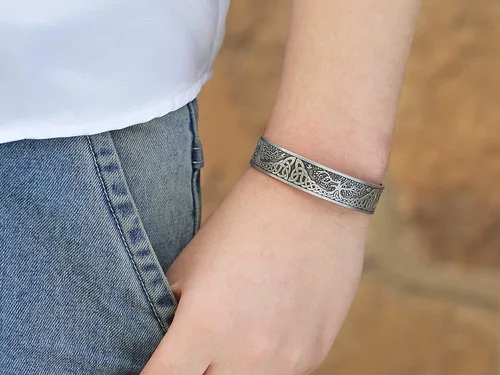 Miniatura 2 de Yggdrasil - Pulsera de acero inoxidable con diseño del árbol de la vida del mundo para el cuidado de la salud, para hombre (plata antigua), Zinc,