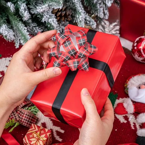 Miniatura 5 de WRAPAHOLIC - Surtido de 12 moños de regalo navideños - Papel kraft rojo y negro con temática navideña para fiestas, cumpleaños y baby shower Navidad