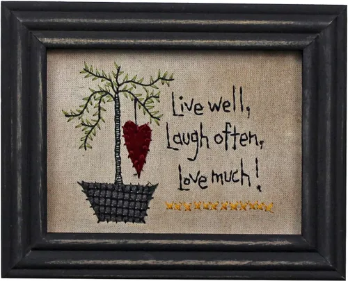 Miniatura 14 de CVHOMEDECO. Primitives Antique A house is made of wood and beams, A home is made of love and dreams, marco de costura montado en la pared, arte