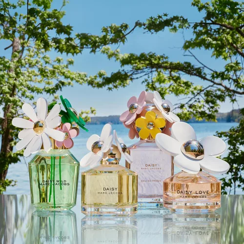Miniatura 5 de Marc Jacobs Daisy Eau So Fresh Eau de Toilette – Perfume floral fresco para mujer – con notas de frambuesa, rosa silvestre, pomelo y almizcle suave